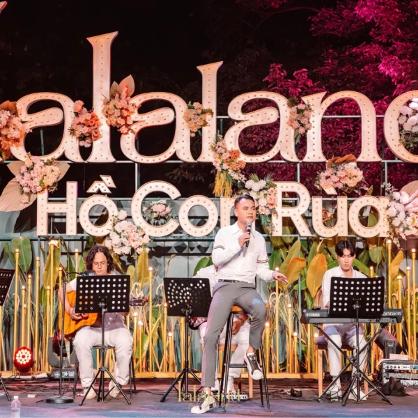 Lalaland Hồ Con Rùa