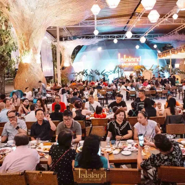 Lalaland Bình Khánh