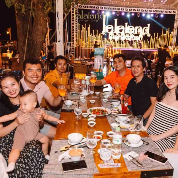 Lalaland Bình Khánh